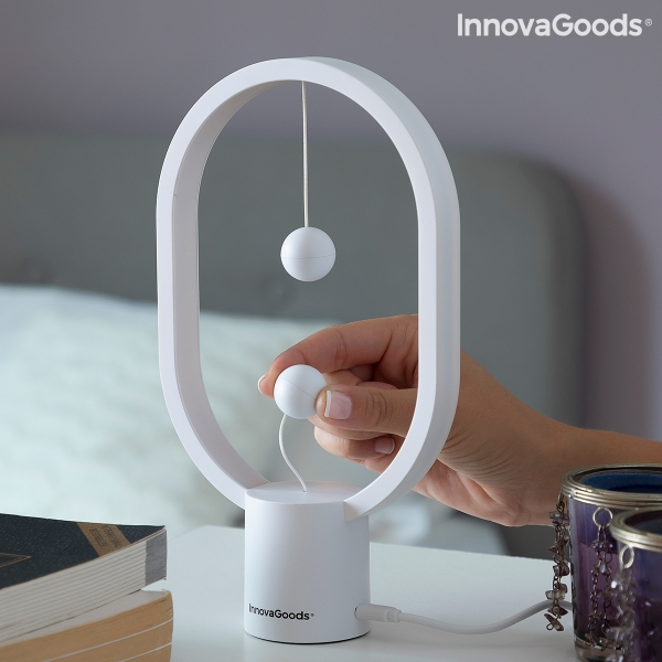 Design balance lamp with magnetic switch