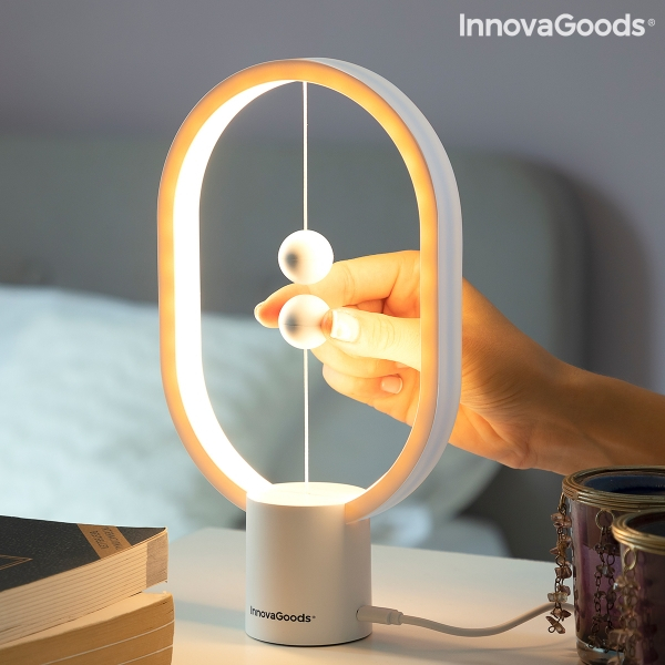 Design balance lamp with magnetic switch