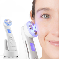 Anti-Aging Gesichtsmassagegerät 6in1 mit Radiofrequenz, Phototherapie und Elektrostimulation